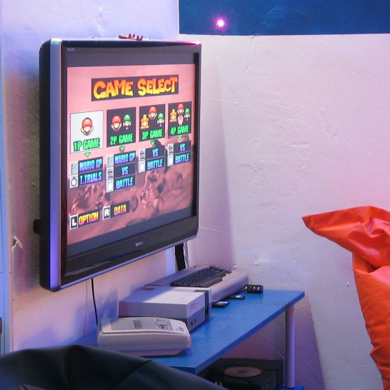 Datei:Cat retro gaming.png