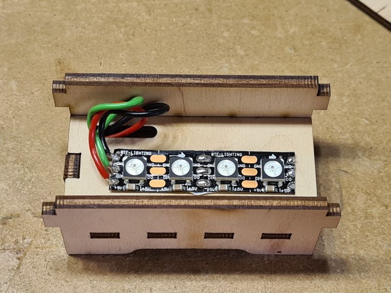 Datei:V2-LED-stripe.jpg